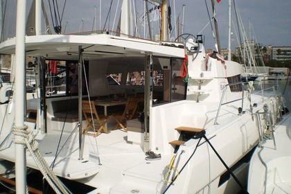 Charter Catamaran Bali Bali 4.0 with watermaker Le Marin