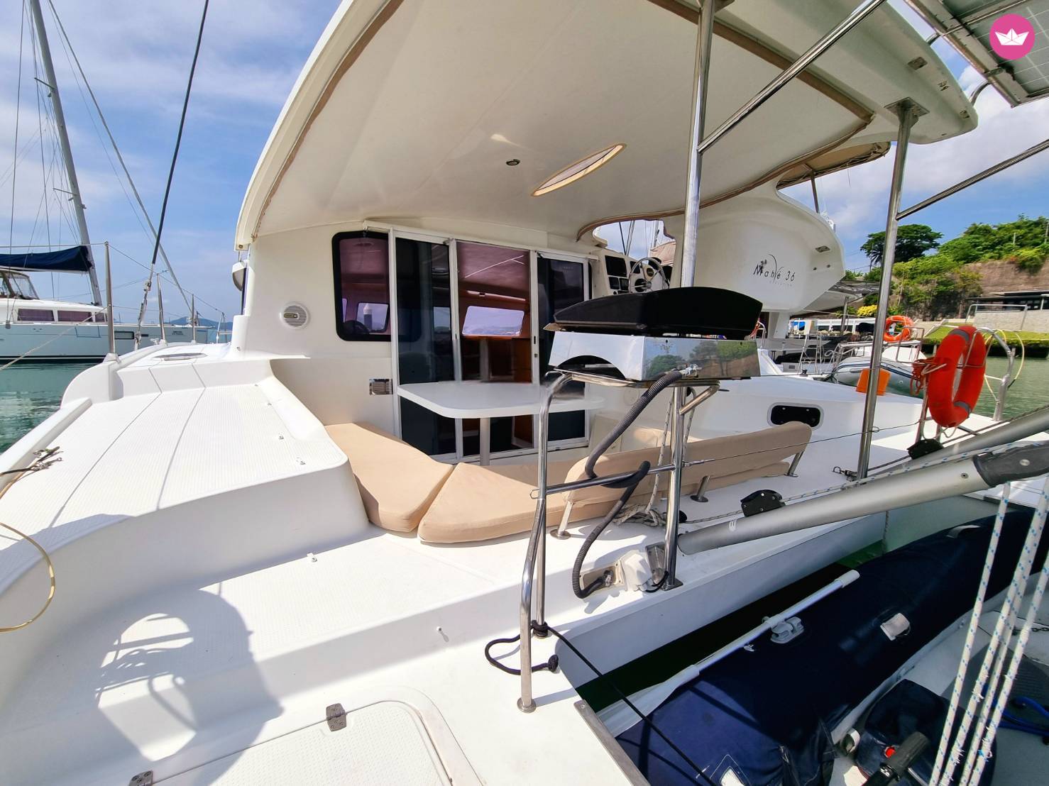 Catamaran Fountaine Pajot Mahe 36 10.98m 6