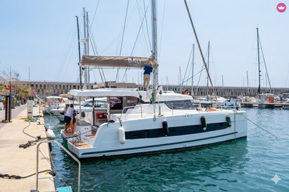 CATAMARAN CHARTER COSTA BRAVA