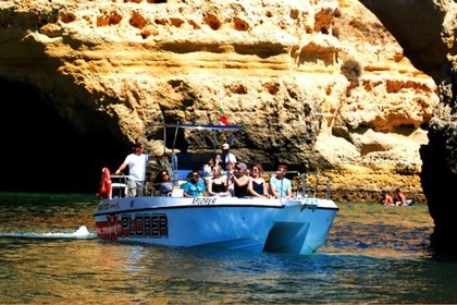Verhuur Motorboot Catamaran Clasique Albufeira