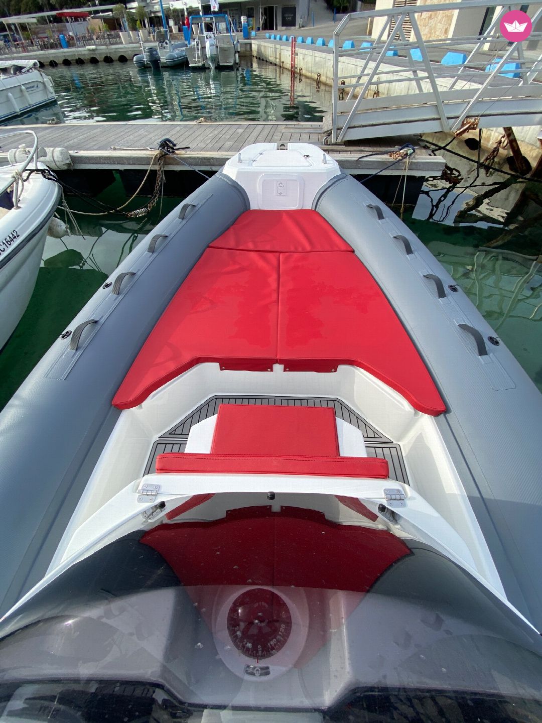 Semi-rigide FANALE MARINE FANALE 700 200cv 4