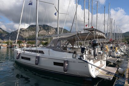 Noleggio Barca a vela Bénéteau Oceanis 40.1 - 3 cab. Göcek