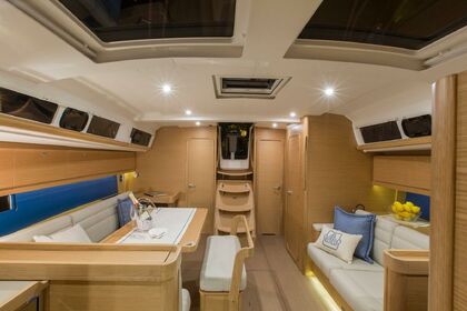 Hyra båt Segelbåt Dufour Yachts Dufour 460 GL - 3 cab. Izola
