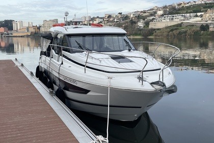 Rental Motorboat Jeanneau NC 37 Porto