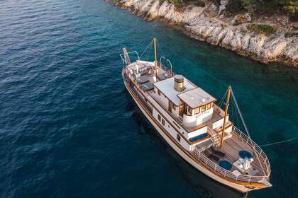 Rental Gulet CLASSIC YACHT GALLANT Trajektna Luka Split