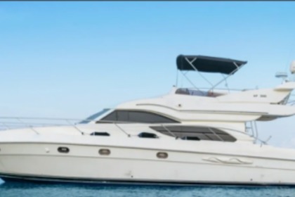 Charter Motorboat Azimut 52ft Dubai