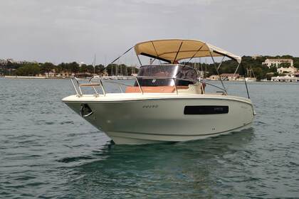 Charter Motorboat Invictus 270 CX Mahón