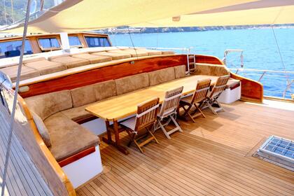 wonderful classic gulet for 16 guests