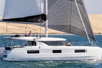Charter Catamaran Lagoon Lagoon 46 Lisbon