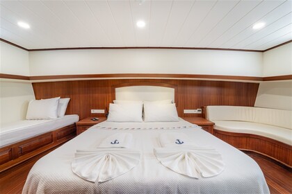 Ultra Luxury gulet with a capacity of 12 people