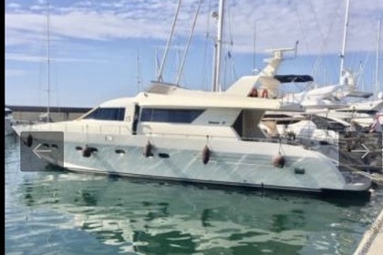 Noleggio Yacht a motore Rizzardi 67 Thecnema 67 Follonica