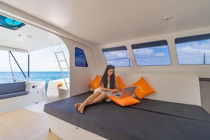 Verhuur Motorboot Asia Catamarans Stealth 42 Changwat Phuket