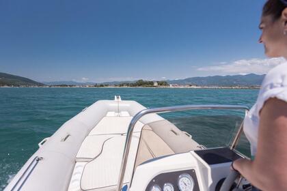 Rental Boat without license  Zodiac Pro Open 550 Ameglia