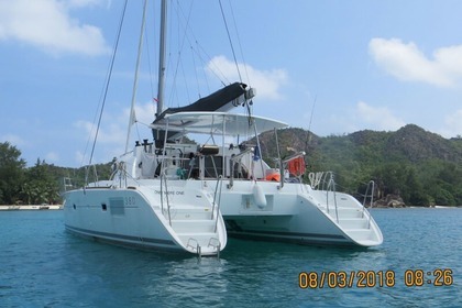 Rental Catamaran Beneteau Lagoon 380 S2 Porto Rotondo