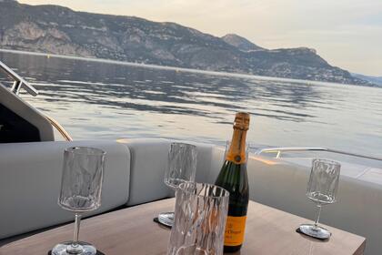 Hyra båt Motorbåt Cranchi M44 HT Beaulieu-sur-Mer