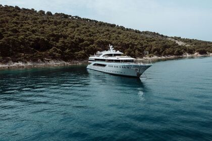 Noleggio Yacht a motore Custom M/Y FREEDOM Spalato