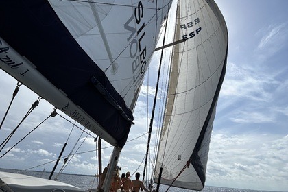 Charter Beneteau Oceanis 473