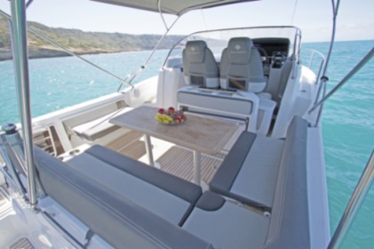 JEANNEAU CAP CAMARAT 9.0 WA