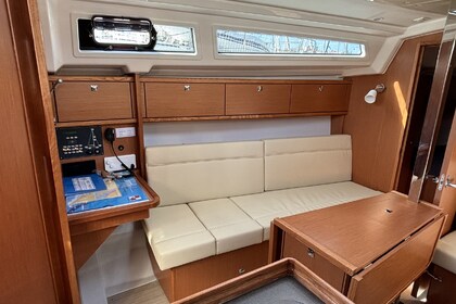 Noleggio Barca a vela Bavaria Yachtbau Bavaria Cruiser 34 - 2 cab. Pola