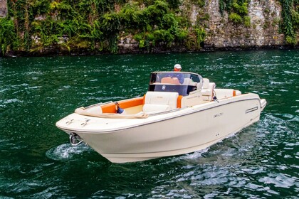 Charter Motorboat Invictus Capoforte  sx280 Como