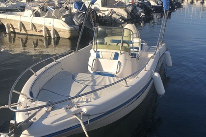 Hire Motorboat Ranieri Soverato Saint-Cyr-sur-Mer