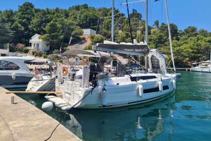 Hyra båt Segelbåt Dufour Yachts Dufour 37 - 3 cab. Zaton