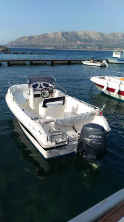 Charter Motorboat Blumax 19 Trappeto