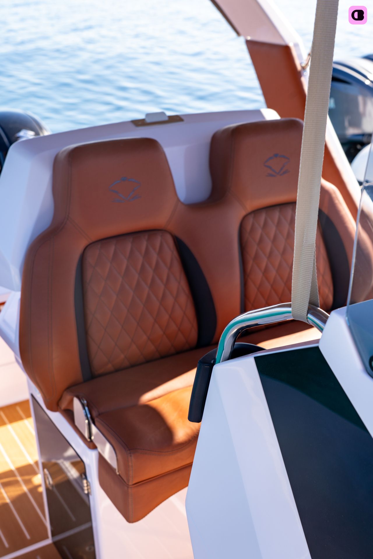 Bateau à moteur ITALBOATS STINGHER28GT 2cv 5