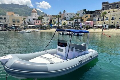 Charter Boat without licence  Italboats Predator 550 Ischia