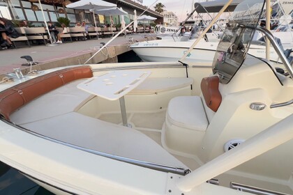 Alquiler Lancha Invictus Fx190 Denia