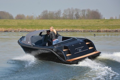 Hire Motorboat Oud Huijzer 616 The Hague