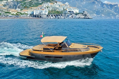 Miete Motorboot Gozzo Positano 38 Open Positano