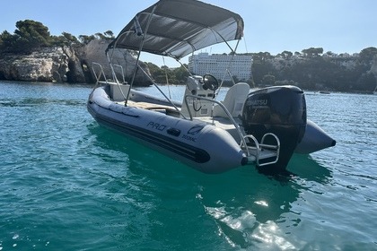 Hyra båt RIB-båt Zodiac Pro 15 man gris Menorca