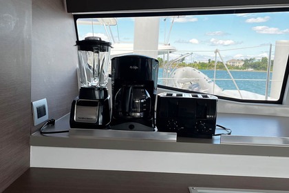 Hyra båt Katamaran Catana Bali 4.8 - 5 cab. Marsh Harbour