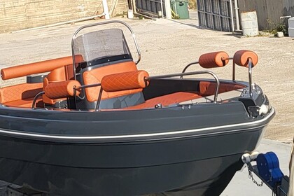 Rental Motorboat Karel Ithaca 550 Santorini