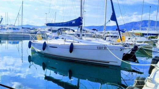 Split Sailboat BENETEAU First 21.7 p alt tag text