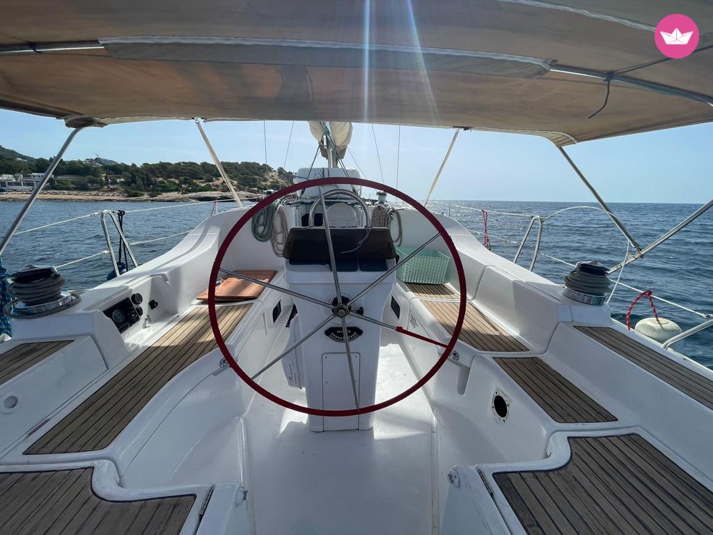 Beneteau Oceanis Cliper 393 11.96m photo 2
