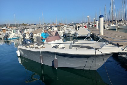 Location Bateau à moteur WHITE SHARK 240 CC Bandol