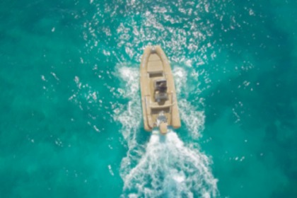 Rental Motorboat Zodiac Medeline 6.60 Le Gosier