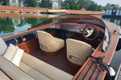 Venetika Vintage Boat