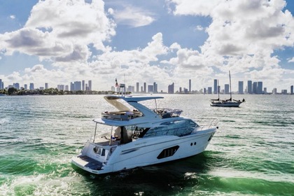 Charter Motorboat Absolute Absolute 52 Cannes