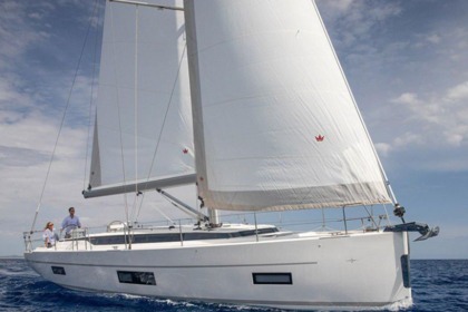 Noleggio Barca a vela  Bavaria C45 Atene