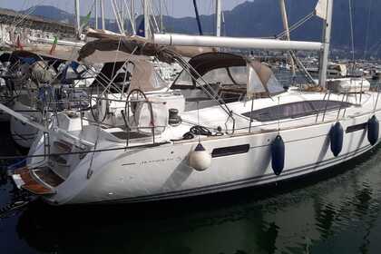 Hyra båt Segelbåt Jeanneau Jeanneau 53 Neapel