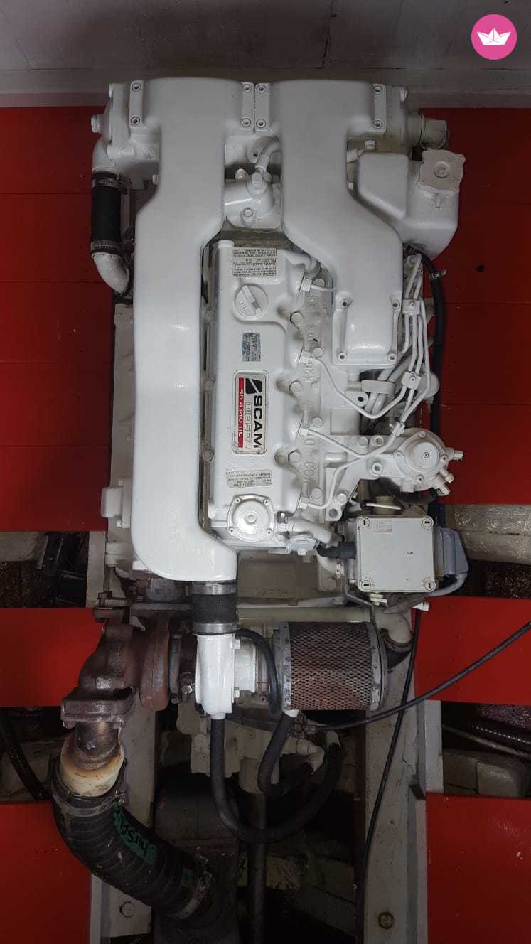 Motorboat Traditional Croatian Boat Leut Palagruža for hire