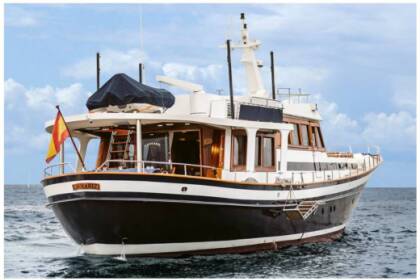 Charter Motor yacht OLIVER DESIGN LAUKARIZ Getxo