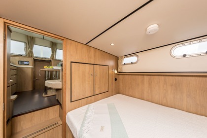 Linssen Grand Study 30.0 mieten Sneek