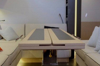 Miete Segelboot  Oceanis Yacht 62 Castiglioncello