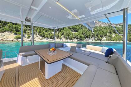 Location Catamaran Catana Group Bali 5.2 - 5 + 2 cab. Brač