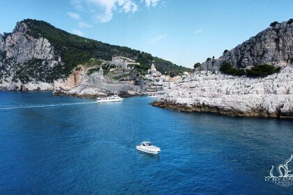 Rental Motorboat Raffaelli typhoon day 33 Ameglia