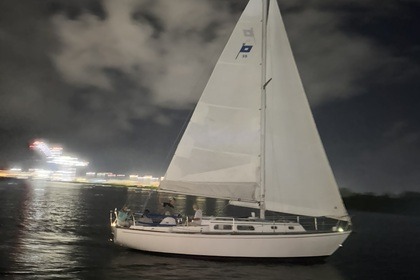 Verhuur Zeilboot Pearson 35 sloop San Juan